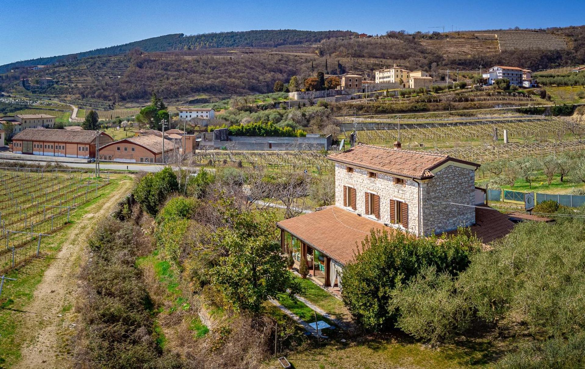 Villa Ada Неграр Екстериор снимка